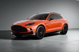 Aston Martin DBX Color Synapse Orange
